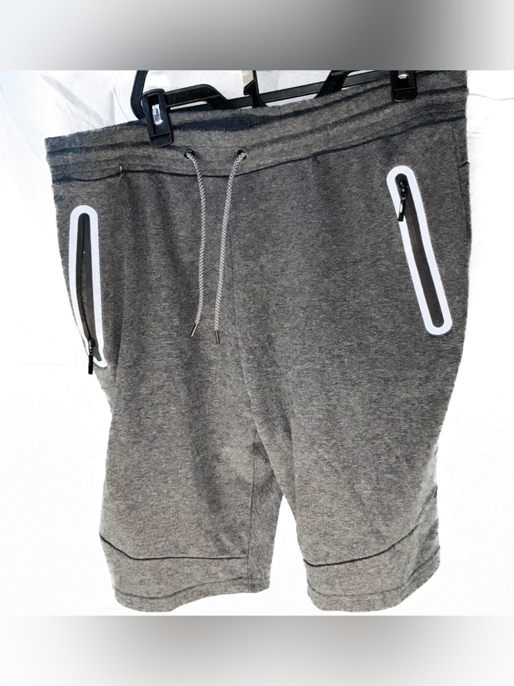 XL Sweat short with Zipper Pockets